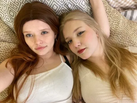 live sex chat model RexanneAndMoira
