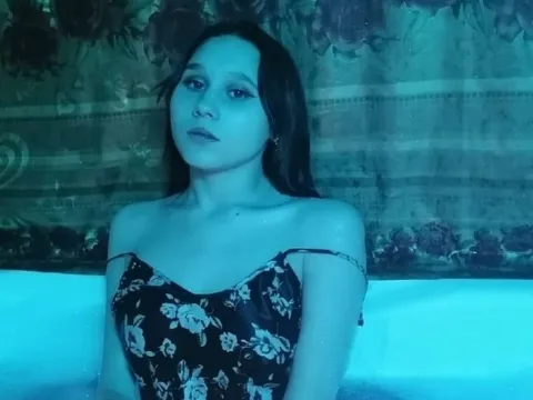 amateur teen sex model AlisaBanks