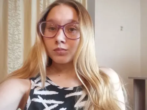 cam cyber live sex model AlisaVilnes
