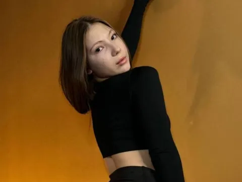 teen jasmin model AlishaBey