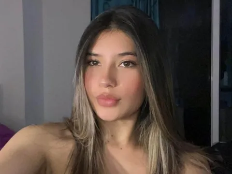 naked chat model AmberBotero