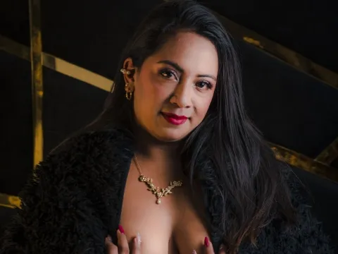 latina sex model AmeliFiore