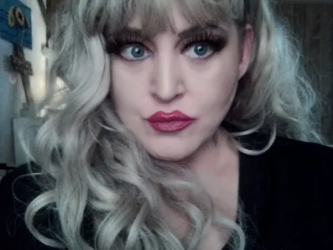 adult webcam model AngelaKamissy