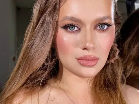 oral sex live model ArielAprile