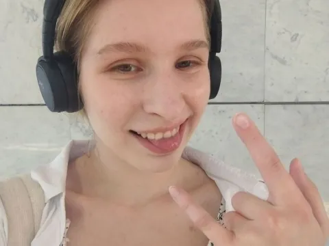 video dating model AudreyGrundy