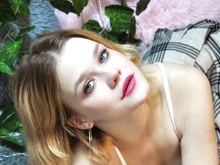 live webcam sex model AviLarsen