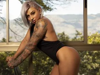 rock bitch model AvrilGray