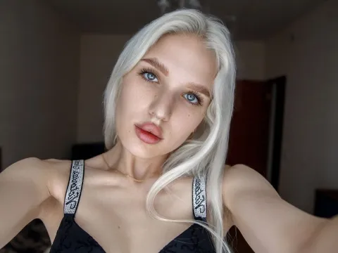 adult video chat model ChloeMarten