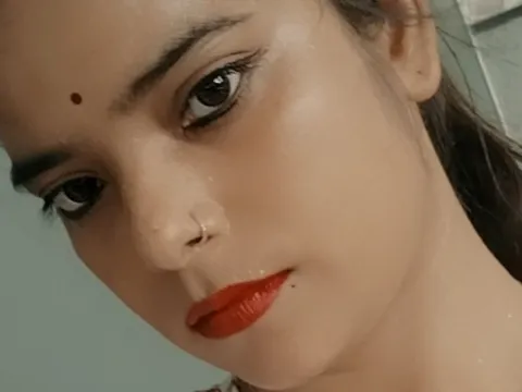 live cam chat model CutePriyaa