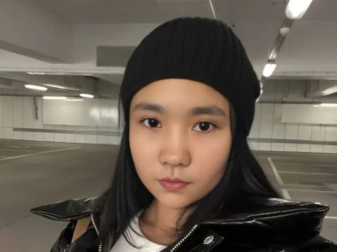 cam chat model EdwinaAsp