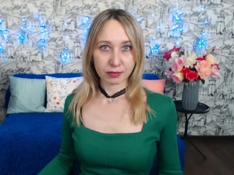 cam chat model EilinAmber