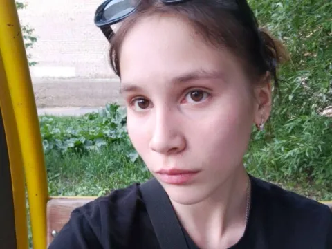 live sex video model ElonaZapun