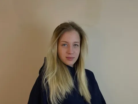 webcam stream model ElvaBach