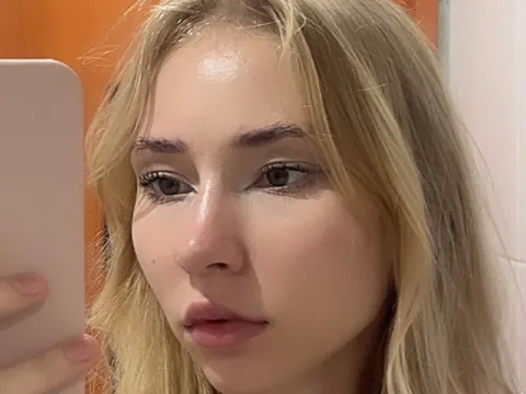 cam live show model EmiliaWin