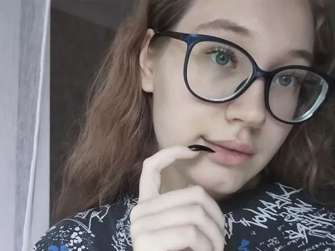 teen webcam model EmilyErickson