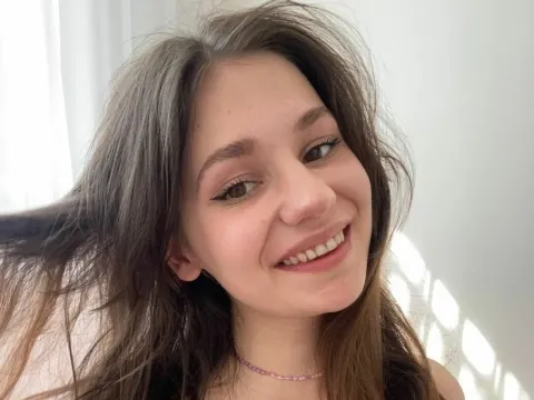 sexy webcam chat model EmilySwonn