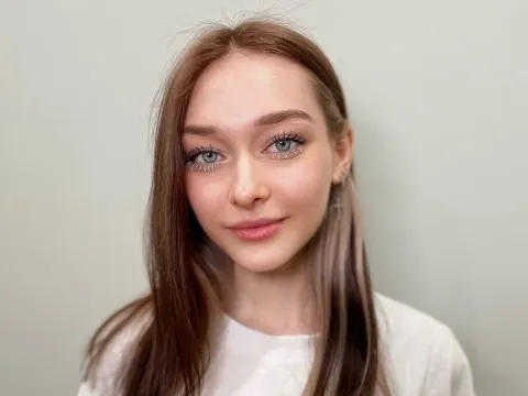 adult webcam model EmmaCulver