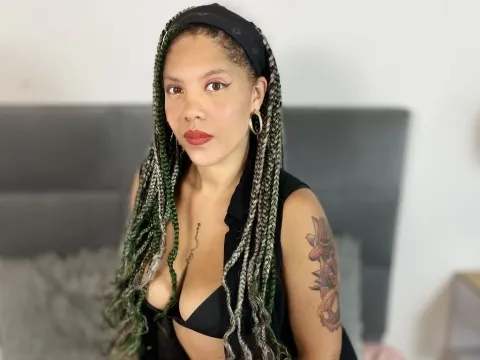 afro bitch bang model GigiMiles