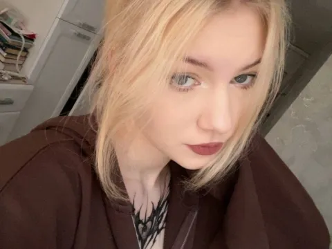 teen cam sex model HellenHornny