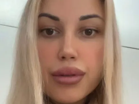 adult sexcams model KateyDolores