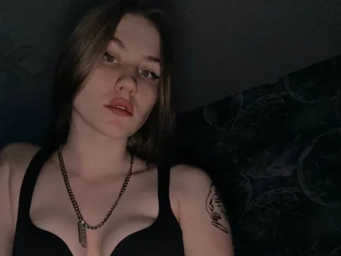naked webcam chat model KlaraRise