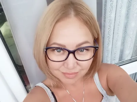 in live sex model LanaDamin