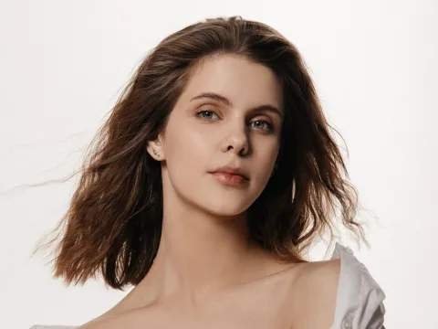 cam stream model LeaTurner