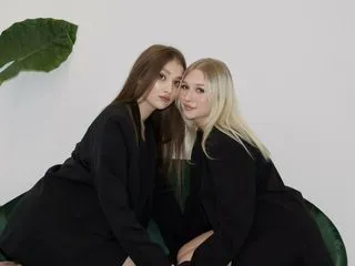 live sex talk model LunaAndEva