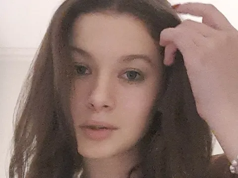 sexy webcam chat model LynneBorom
