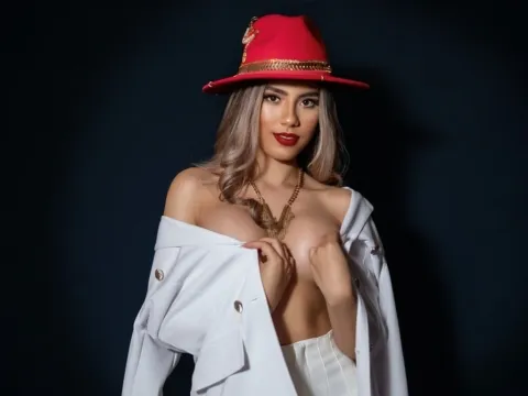 cam live sex model MaddiMartinelli