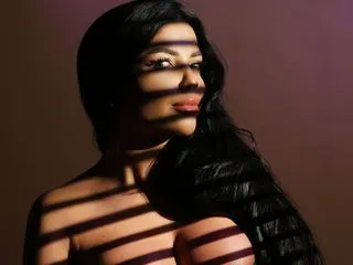 cock-sucking porn model MadisonColes