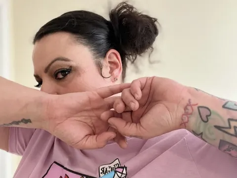 live cam2cam model MalloryKnox