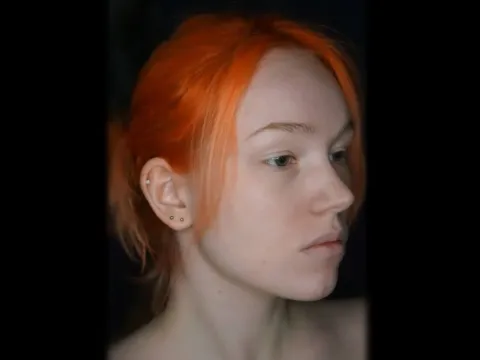 adult webcam model MariDolly