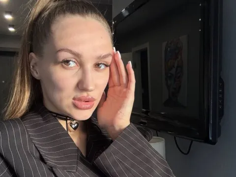 amsterdam show model MarilynRerro