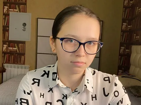 teen webcam model MayCrull