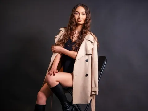 Click here for SEX WITH RaquelleDior