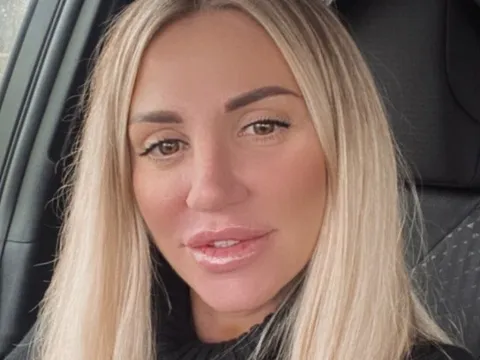 porn video chat model RozalinKallen