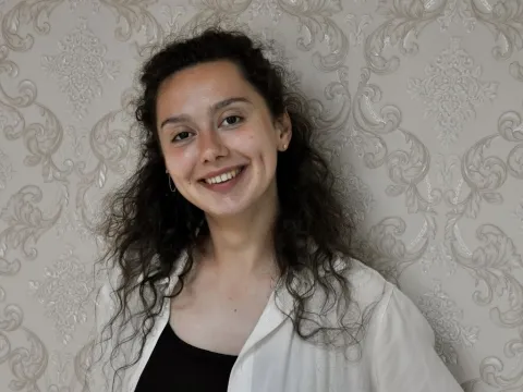 video chat and pics model SofaShum
