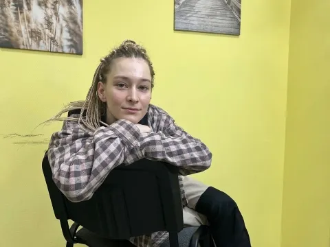 live sex online model SynnoveCarnley