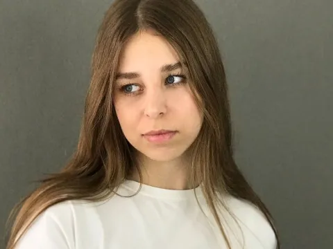 cam chat model SynnoveGoodwyn