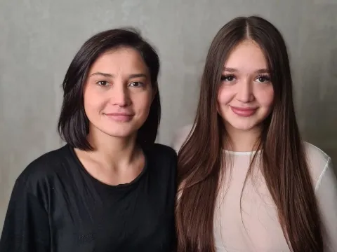 video dating model TinaAndKarina