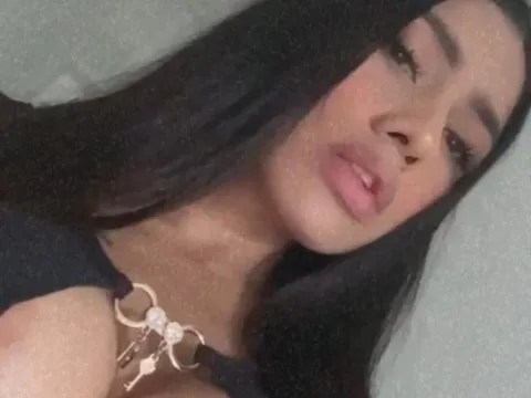 video live sex model ValeUribe